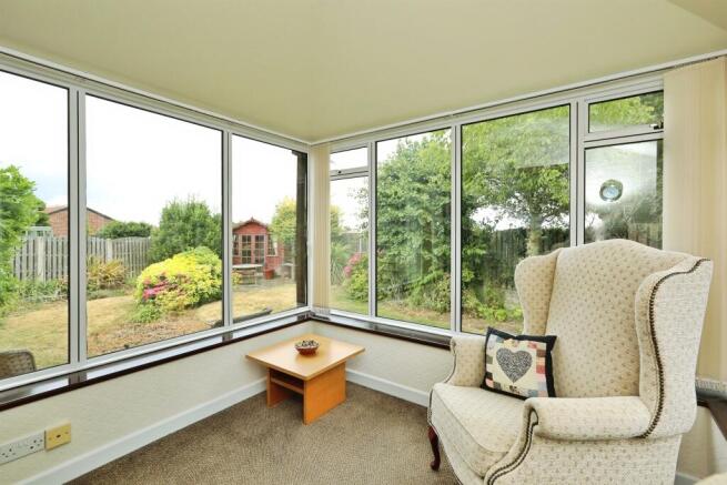 3 bed Detached Bungalow for sale Image 5