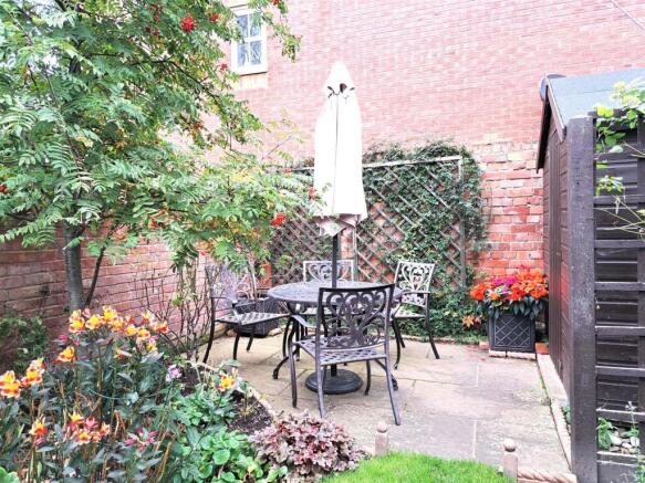 garden1.jpg