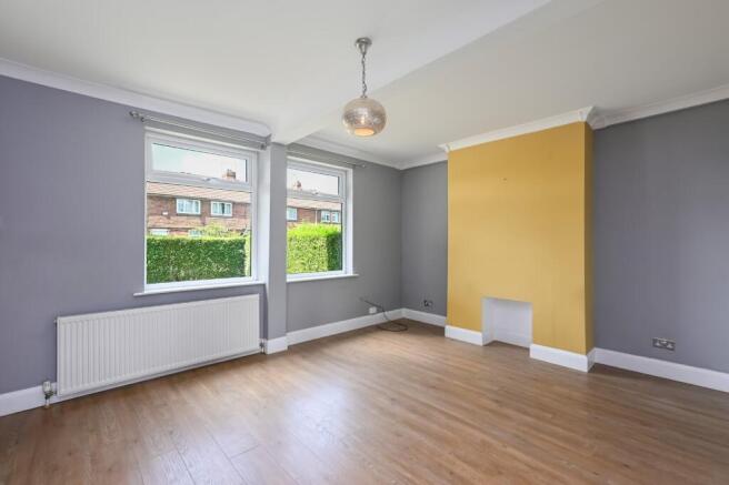 3 bed End of Terrace to rent Image 4