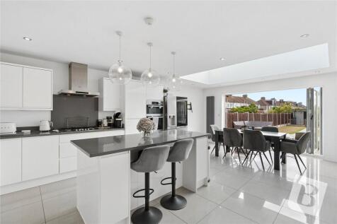 Wennington Road, Rainham, RM13