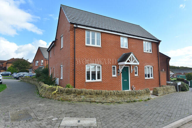4-bed detached on Hazelwood Close, Tibshelf, £300,000