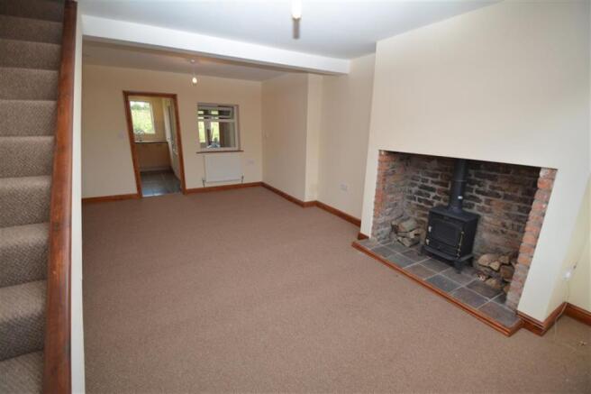 LOUNGE/DINING ROOM