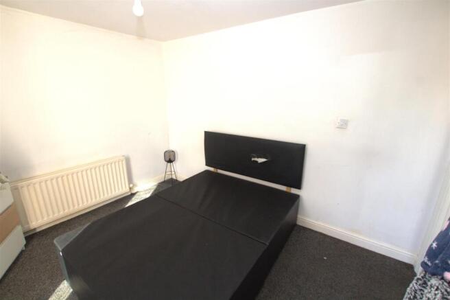 1 bed Apartment to rent Image 4