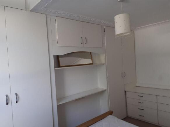 1 bed Apartment to rent Image 10