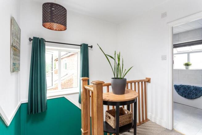 3 bed Semi-Detached for sale Image 7