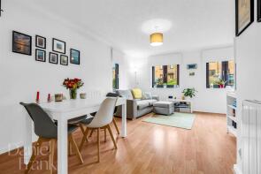31, Cedar Close, Buckhurst Hill IG9 6EJ