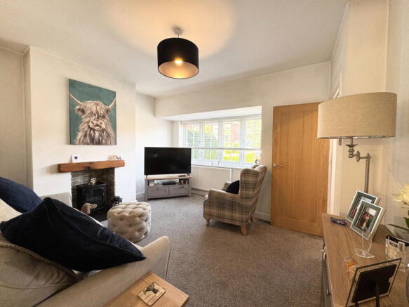 3 bed Semi-Detached for sale Image 4
