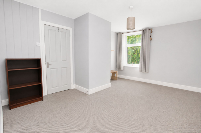 2 bed Terraced for sale Image 5
