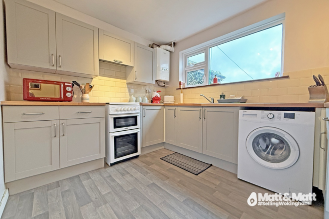 Emmbrook Road, Wokingham, Berkshire photo 4