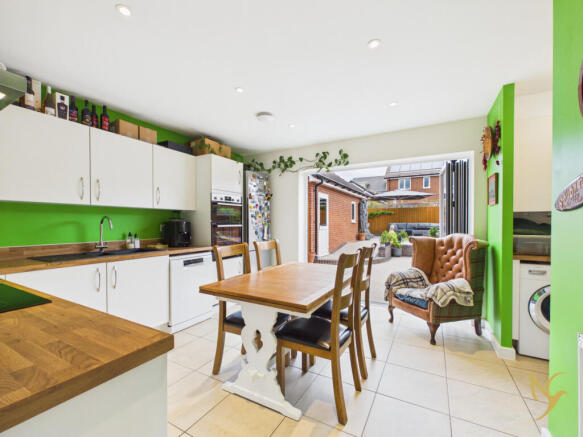 #WelcomeHome to: Lynbrook Close, St John's, Worcester, WR2 photo 4