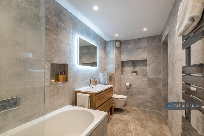 Bedroom 2 - Ensuite