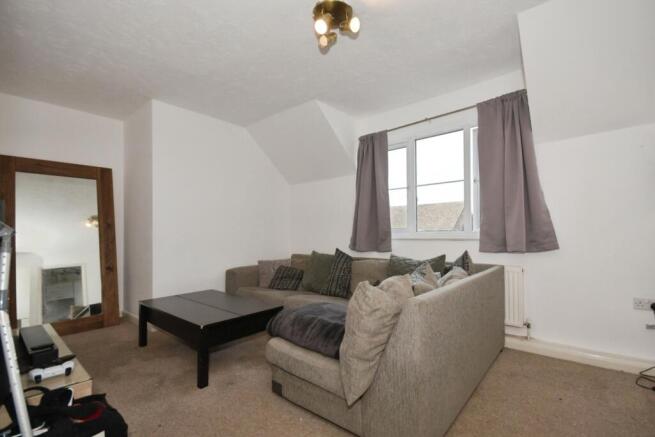 2 bed Flat for sale Image 7