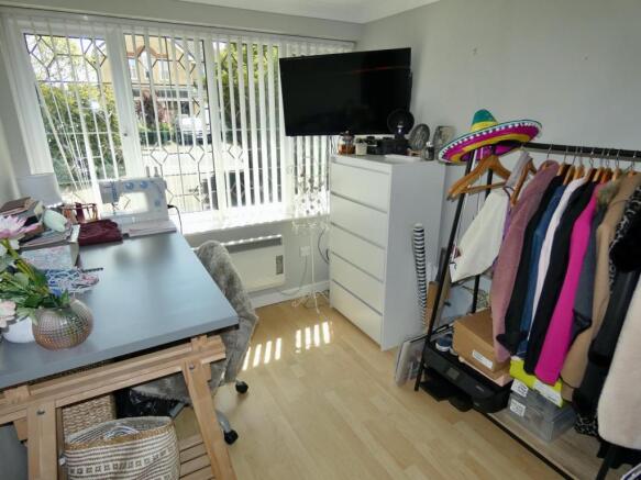 Bedroom 5/Office