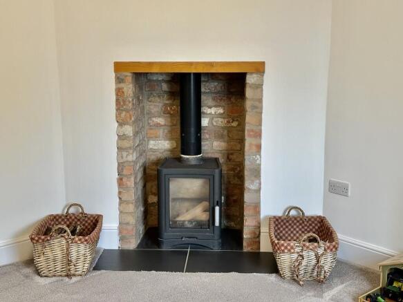5 bed Detached for sale Image 7