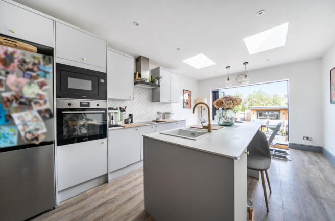 Kitchen/Dining Area