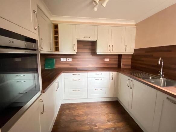 Kitchen.jpg