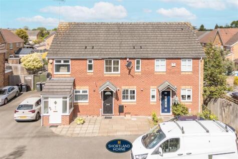 Lyndhurst Close, Longford, Coventry CV6 6TD