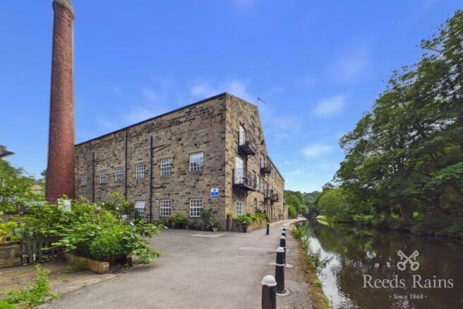 2 bed Apartment for sale in hebden bridge