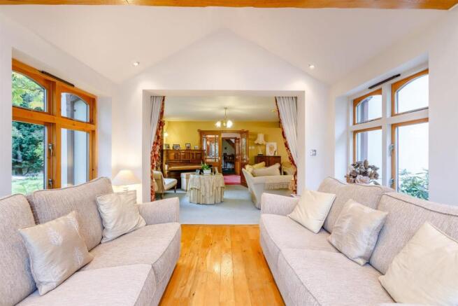 8482061-interior05.jpg