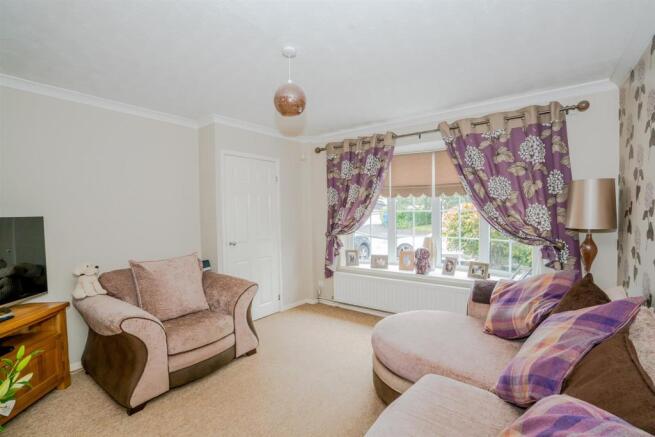 44, Badgers Way, Heath Hayes, Cannock, Staffordshi