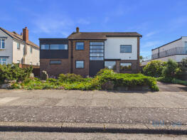 32, Princes Way, Fleetwood FY7 8PG