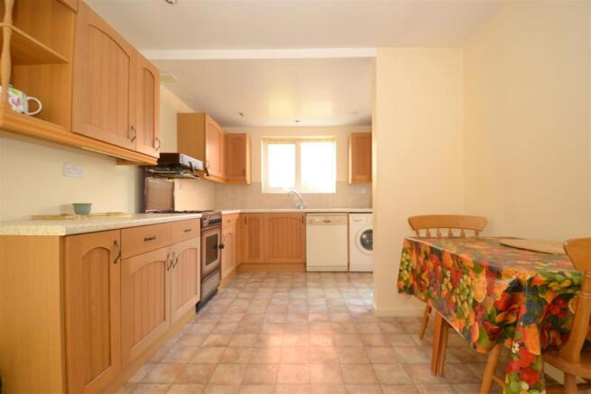kitchen 3.jpg