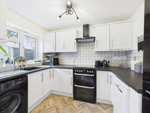 CAM02536G0-PR0046-STILL005