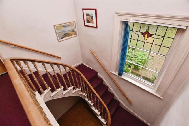 First Floor Galleried Landing