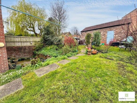 4 bed Terraced for sale Image 12