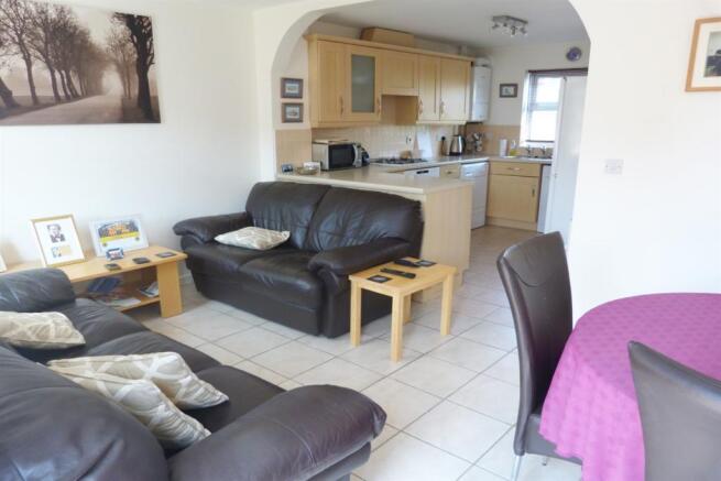 open plan sitting to
