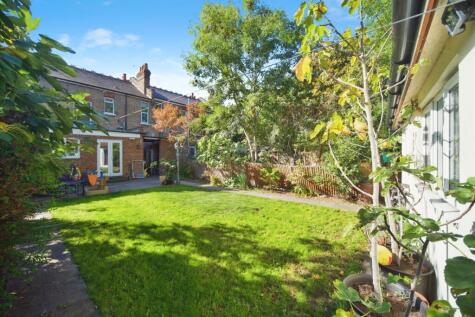 Spencer Avenue, LONDON, London, N13