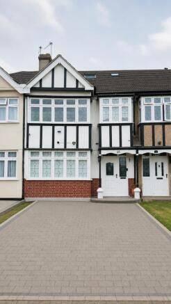 4-Bed House to Rent ¿ Grosvenor Road, Dagenham