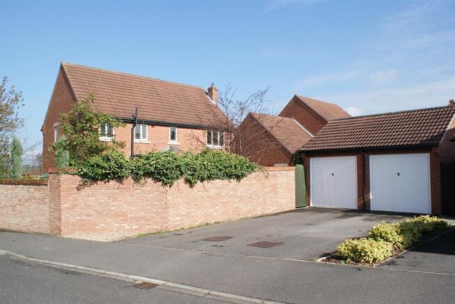 Detached Double Garage