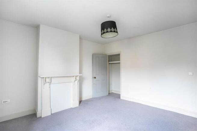 3 bed Terraced to rent Image 10