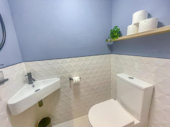3 bed Semi-Detached for sale Image 8