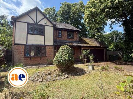 Heathview Drive, London ** VIDEO & 3D FLOORPLAN AVAILABLE **