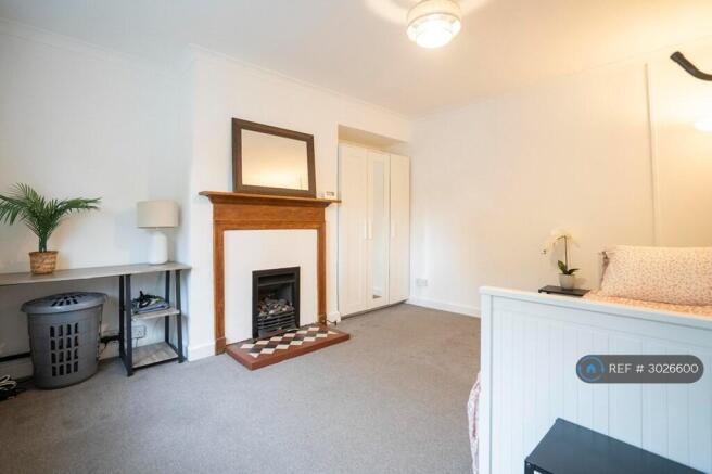 Ground Floor Bedroom/Lounge 1