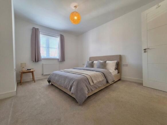 4 bed Detached for sale Image 7