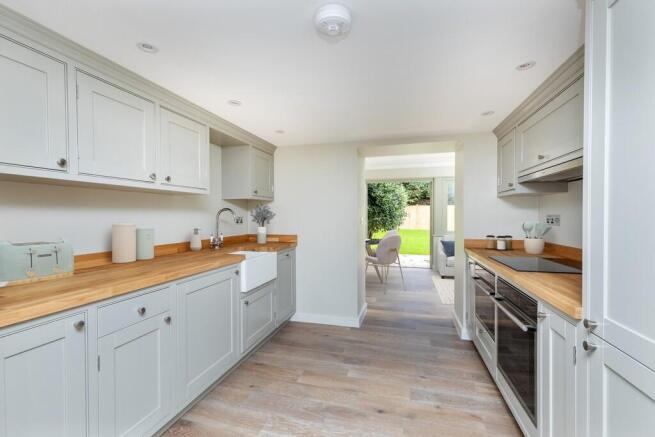 4 Courtwick Park ...
