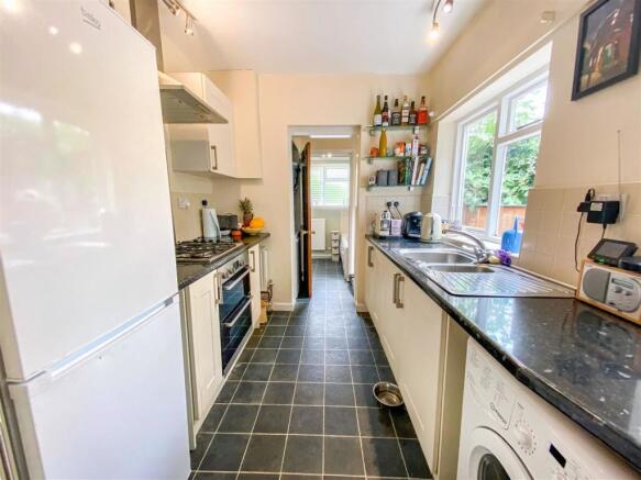 Kitchen.JPG