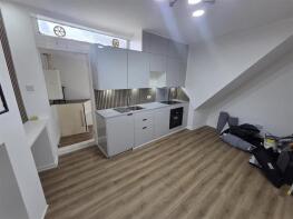 Flat 1, 58, High Street, Gloucester GL1 4SW