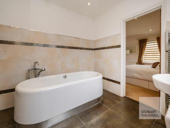 En-Suite Bath