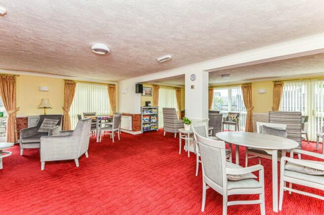 COMMUNAL LOUNGE