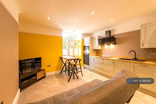 Kitchen/ Living Area