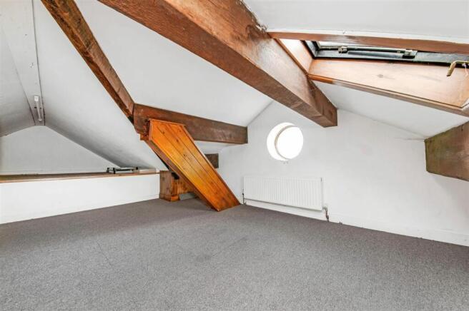 ATTIC ROOM.jpg