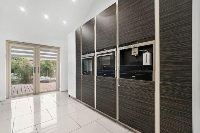 2 bed Detached for sale Image 6