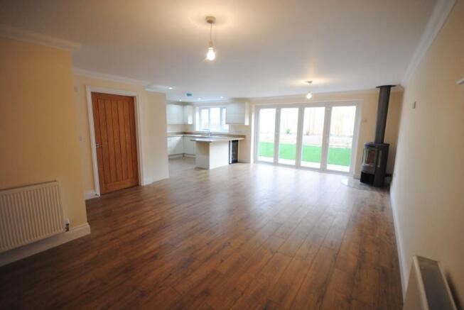 SHOWHOME DINER