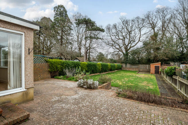 1421265-6-69a02af...