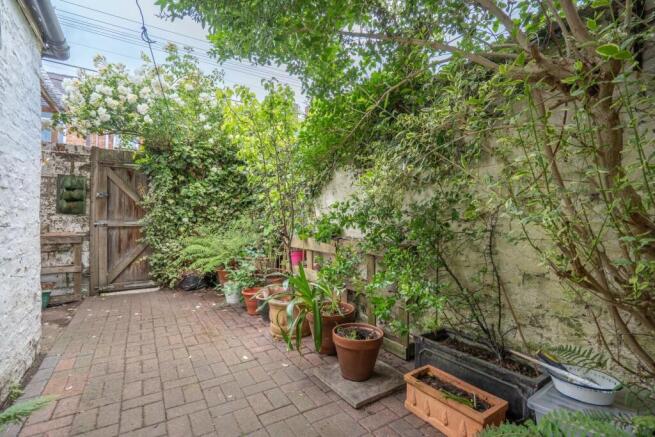 2 bed Terraced for sale Image 12