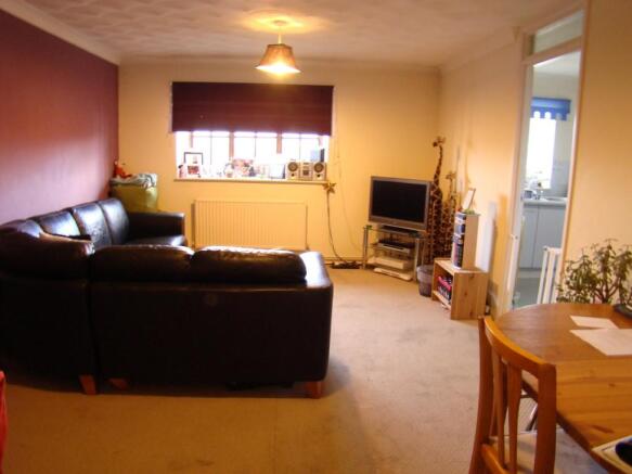 Lounge/Dining Room